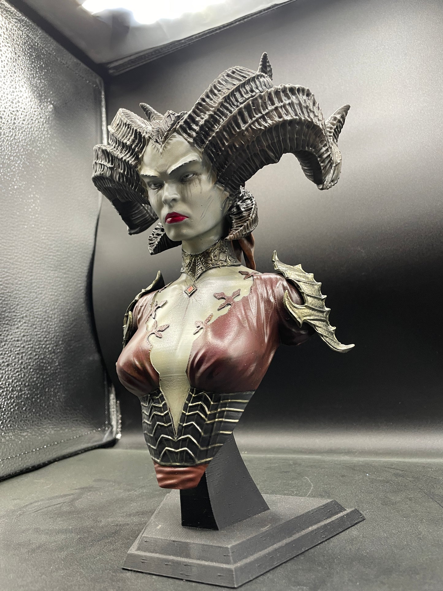 Lilith Bust (Diablo 4)